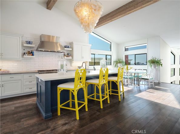 207 S Poinsettia Avenue, Manhattan Beach CA 90266