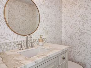 207 S Poinsettia Avenue, Manhattan Beach CA 90266