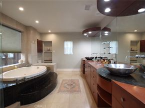 207 S Poinsettia Avenue, Manhattan Beach CA 90266