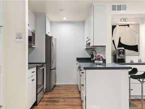 5202 Raintree Circle, Culver City CA 90230