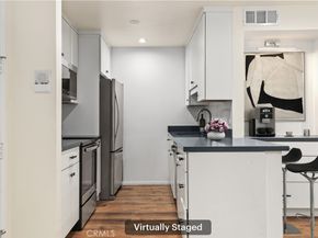 5202 Raintree Circle, Culver City CA 90230