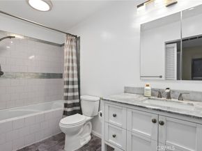 5202 Raintree Circle, Culver City CA 90230