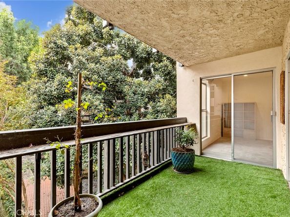 5202 Raintree Circle, Culver City CA 90230