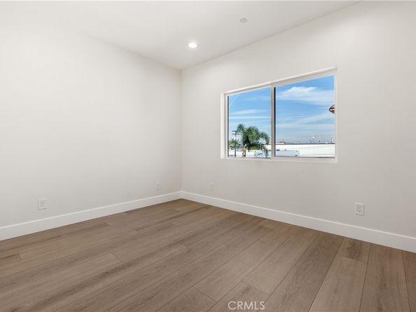 4102 Spencer St, Torrance CA 90503