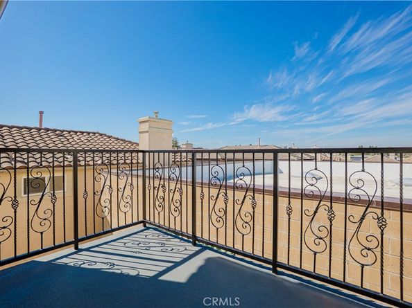 4102 Spencer St, Torrance CA 90503