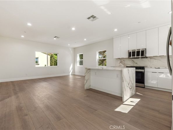 4102 Spencer St, Torrance CA 90503