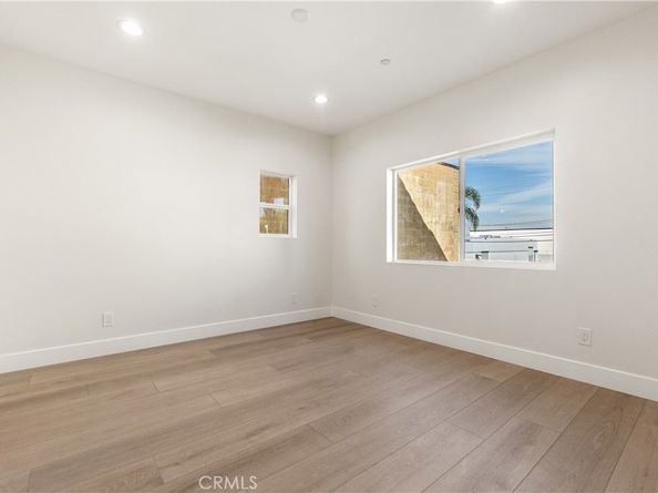 4102 Spencer St, Torrance CA 90503