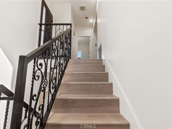 4102 Spencer St, Torrance CA 90503