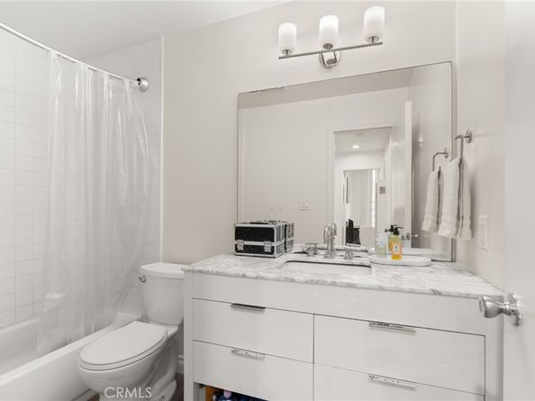 855 Victor 111, Inglewood CA 90302
