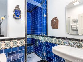 2431 S Holt, Los Angeles CA 90034