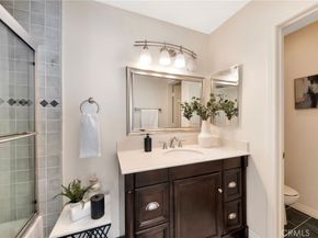 105 N Broadway E, Redondo Beach CA 90277