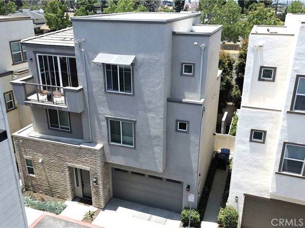 533 Daniel Freeman Circle, Inglewood CA 90301