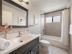 2317 Carnegie Lane B, Redondo Beach CA 90278