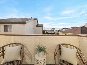 2317 Carnegie Lane B, Redondo Beach CA 90278
