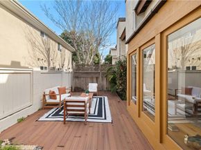 2317 Carnegie Lane B, Redondo Beach CA 90278