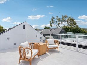 647 Navy Street, Santa Monica CA 90405