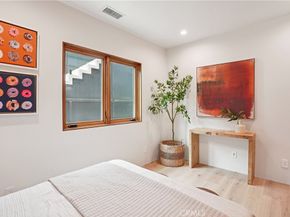 647 Navy Street, Santa Monica CA 90405