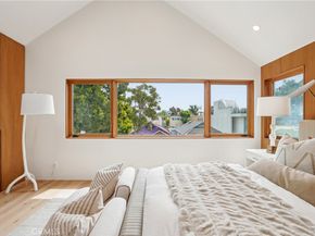 647 Navy Street, Santa Monica CA 90405