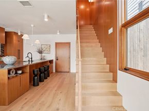 647 Navy Street, Santa Monica CA 90405