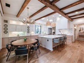 2100 Pine Ave, Manhattan Beach CA 90266