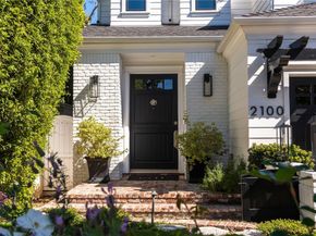 2100 Pine Ave, Manhattan Beach CA 90266