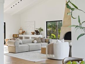 8140 calabar Avenue, Playa Del Rey CA 90293