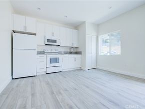 2947 West Blvd, Los Angeles CA 90016