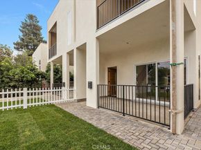 642 E Fairview Boulevard, Inglewood CA 90302