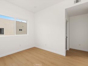 642 E Fairview Boulevard, Inglewood CA 90302