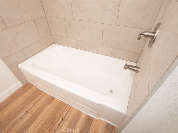 1280 E 4th Street 8, Long Beach CA 90802