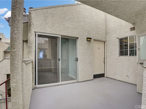 20155 Keswick Street 209, Winnetka CA 91306