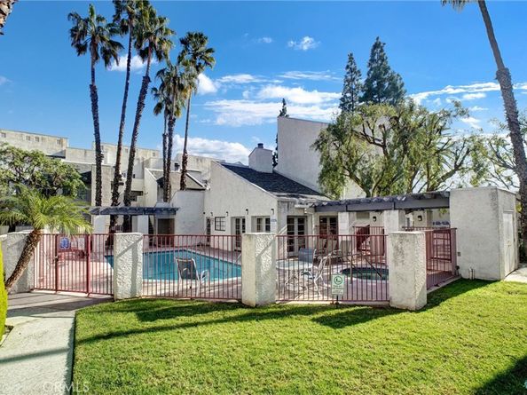 20155 Keswick Street 209, Winnetka CA 91306