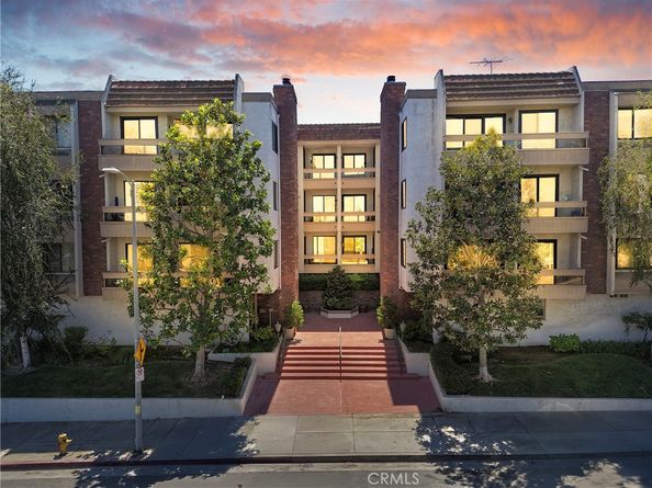 17140 Burbank Boulevard 105, Encino CA 91316