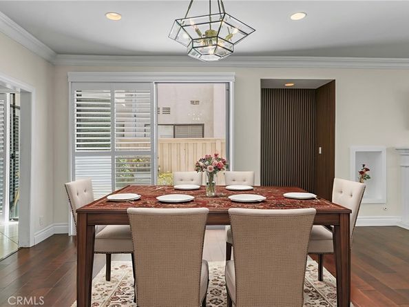 17140 Burbank Boulevard 105, Encino CA 91316