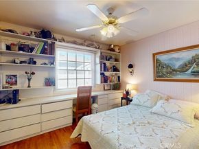 22542 Burbank Boulevard, Woodland Hills CA 91367