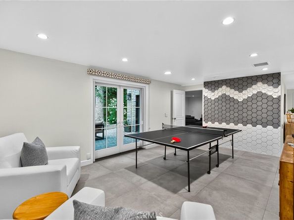 7576 -7582 McGroarty Terrace, Los Angeles CA 91042
