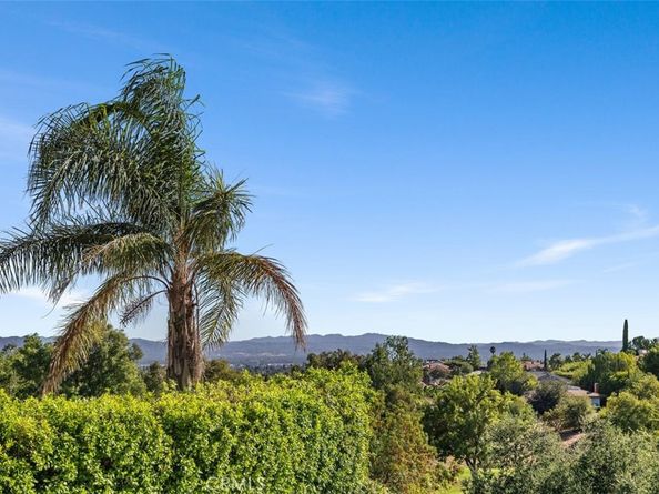 11673 Porter Valley Drive, Porter Ranch CA 91326