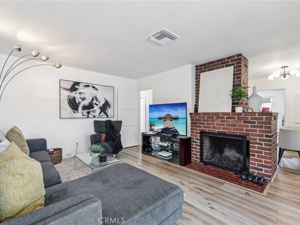 1217 N California Street, Burbank CA 91505