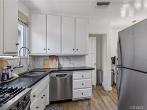 1217 N California Street, Burbank CA 91505