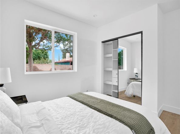 7055 Falbrook Avenue, West Hills CA 91307