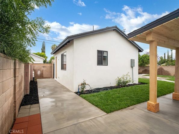 7055 Falbrook Avenue, West Hills CA 91307
