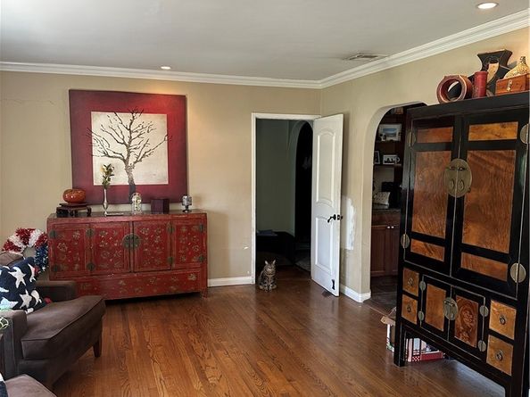 4910 Willowcrest Avenue, Toluca Lake CA 91601