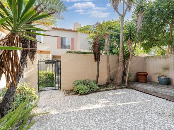 3522 Del Amo, Torrance CA 90503