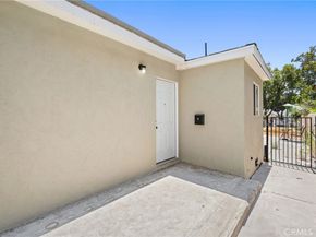 1523 Rock Glen Avenue, Glendale CA 91205