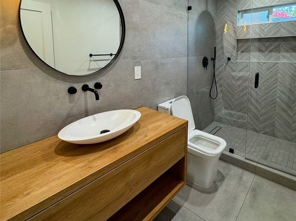 22539 Dolorosa Street, Woodland Hills CA 91367