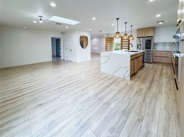 22539 Dolorosa Street, Woodland Hills CA 91367