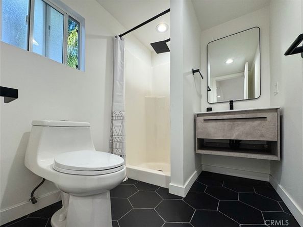 22539 Dolorosa Street, Woodland Hills CA 91367