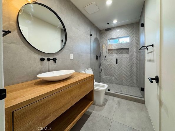 22539 Dolorosa Street, Woodland Hills CA 91367