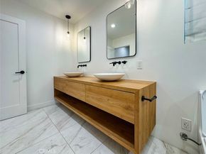 22539 Dolorosa Street, Woodland Hills CA 91367