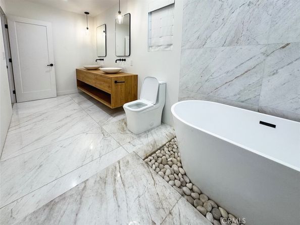 22539 Dolorosa Street, Woodland Hills CA 91367